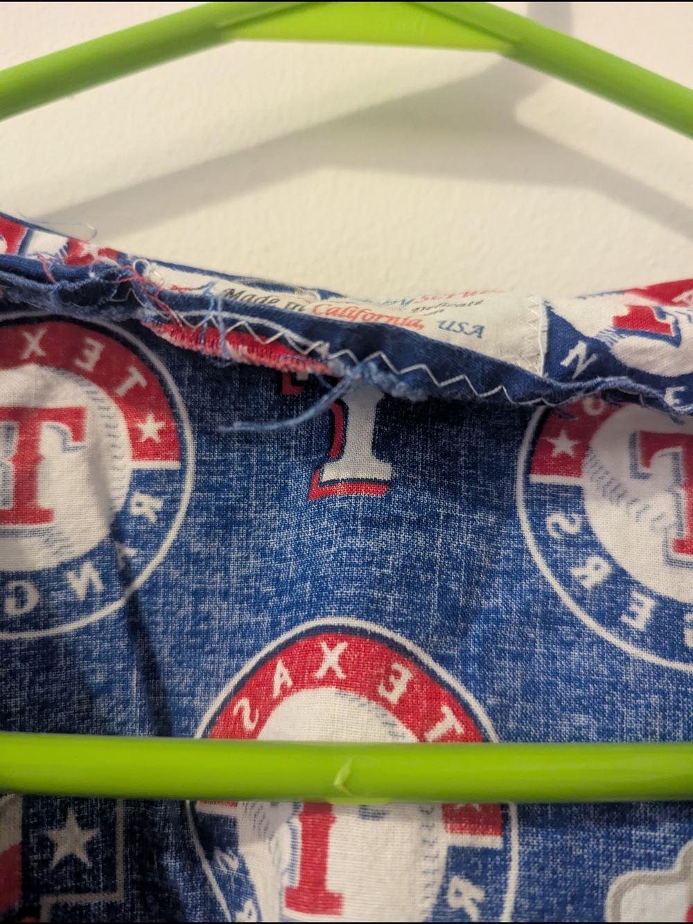 Texas Rangers Scrub Top - Picture 6 of 7